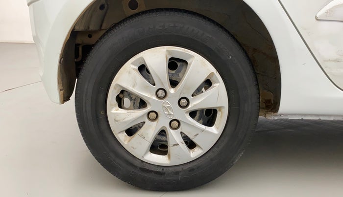 2012 Hyundai i10 SPORTZ 1.2 AT, Petrol, Automatic, 37,964 km, Right Rear Wheel