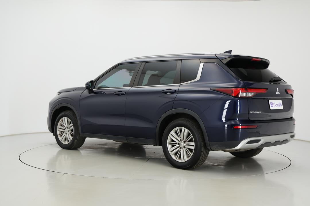 2023 Mitsubishi Outlander Ls 7 Seat (2WD), Automatic, 27934 km, Left Back Diagonal (45- Degree) View