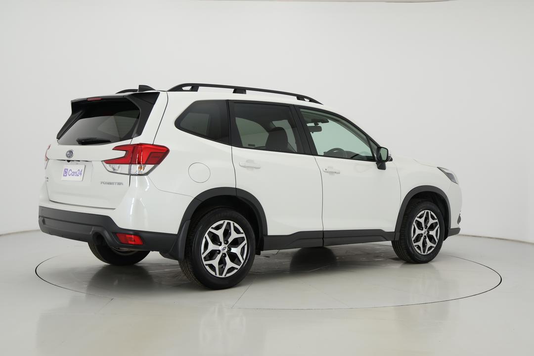 2024 Subaru Forester 2.5i (AWD), Automatic, 47985 km, Right Back Diagonal (45- Degree) View