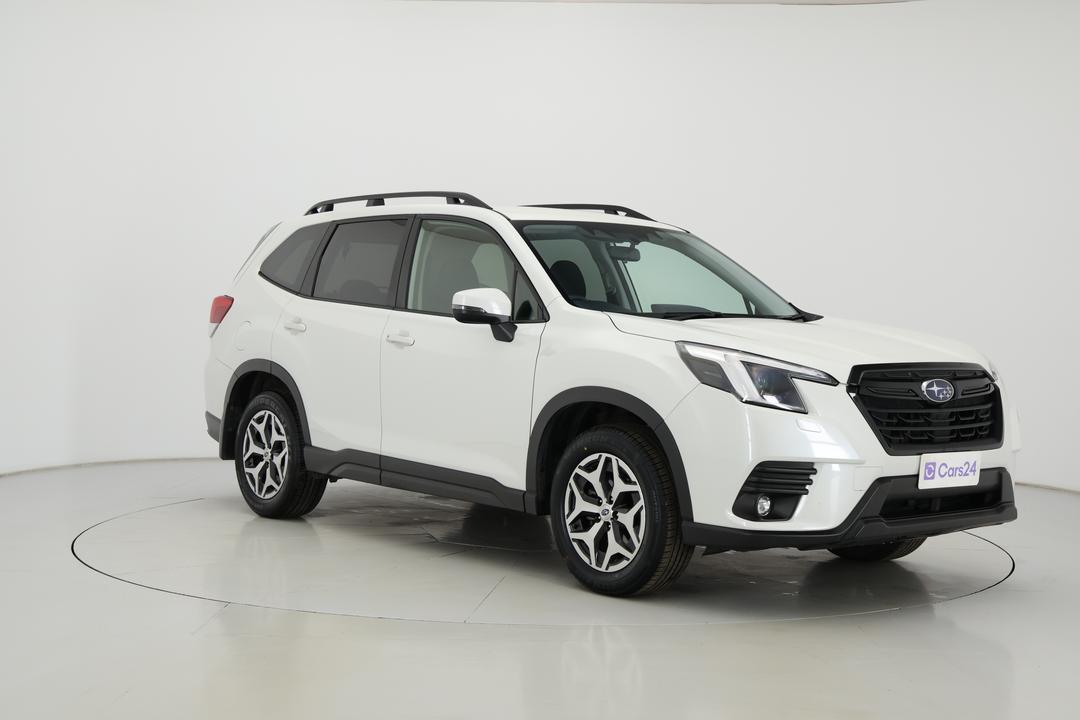 2024 Subaru Forester 2.5i (AWD), Automatic, 47985 km, Right Front Diagonal (45- Degree) View