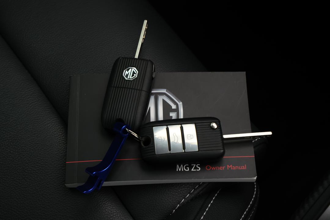 2023 MG ZS Excite, Automatic, 37439 km, Key Close-up