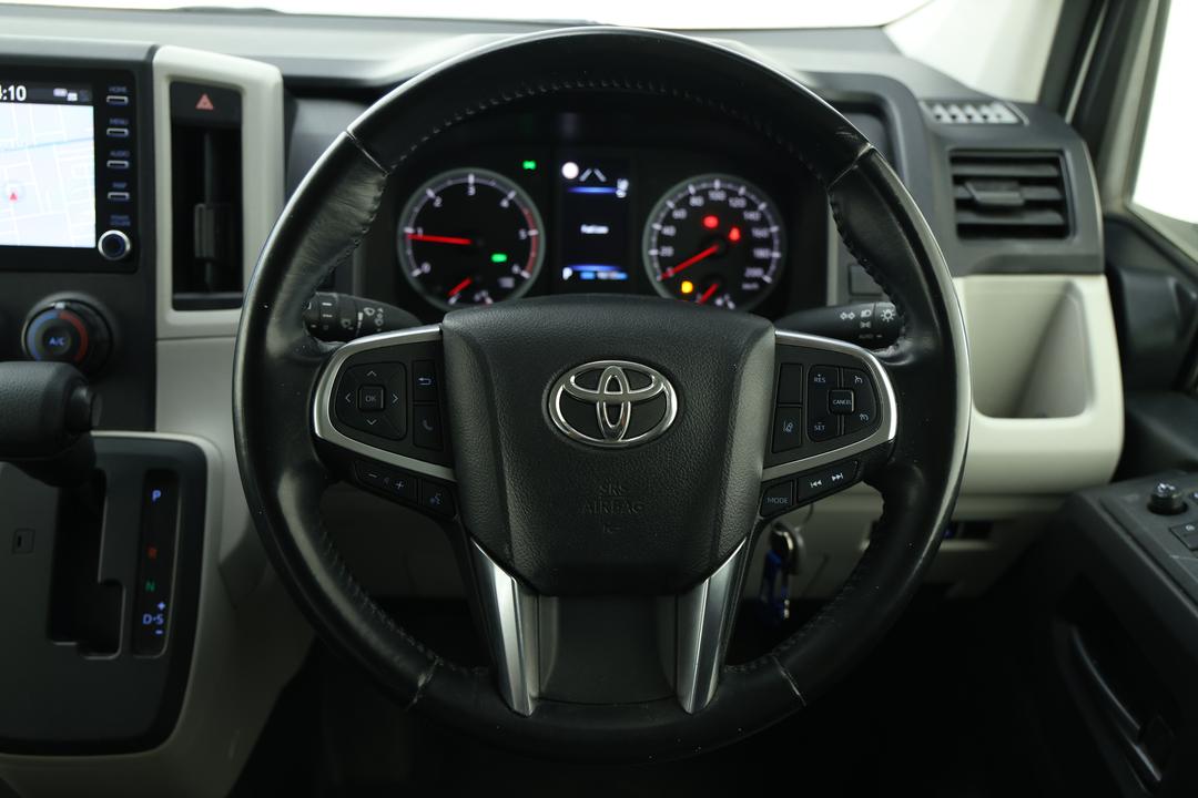 2022 Toyota Hiace Lwb, Automatic, 98735 km, Steering Wheel Close-up