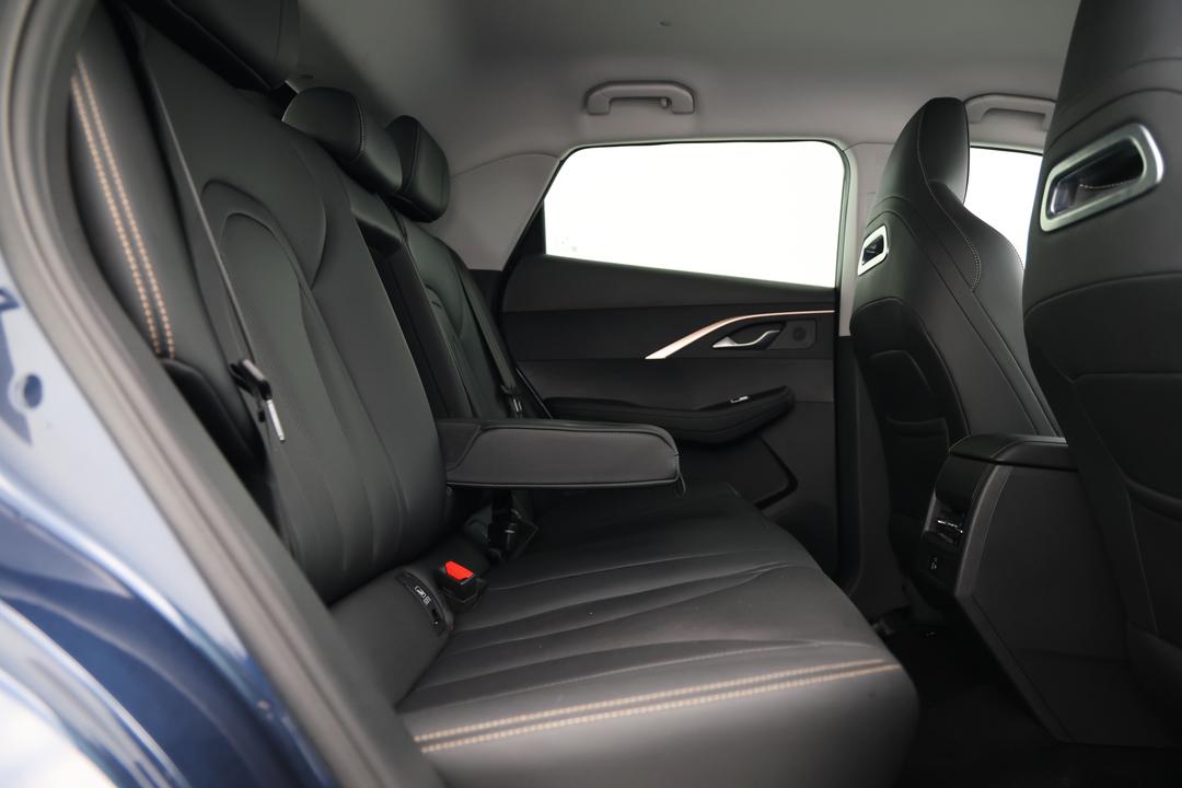 2023 Chery Omoda 5 Bx (basic Version), Automatic, 21441 km, Right Side Rear Door Cabin View