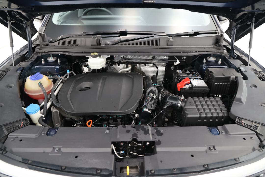 2023 Chery Omoda 5 Bx (basic Version), Automatic, 21441 km, Open Bonnet (Engine)