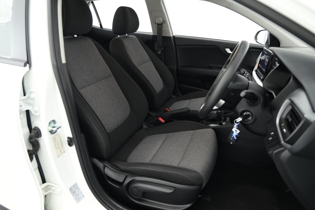 2024 Kia Stonic S, Automatic, 23143 km, Drivers Side Adjustment Panel