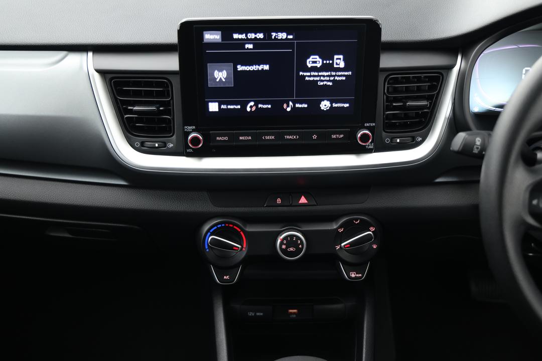 2024 Kia Stonic S, Automatic, 23143 km, Center Console