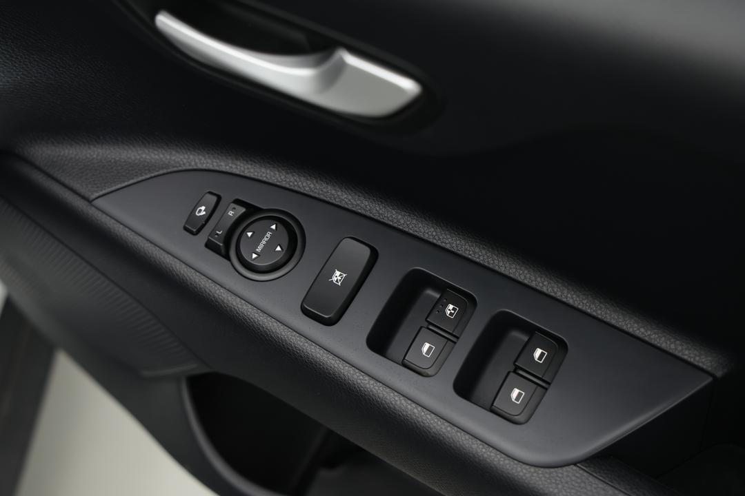2024 Kia Stonic S, Automatic, 23143 km, Speaker View