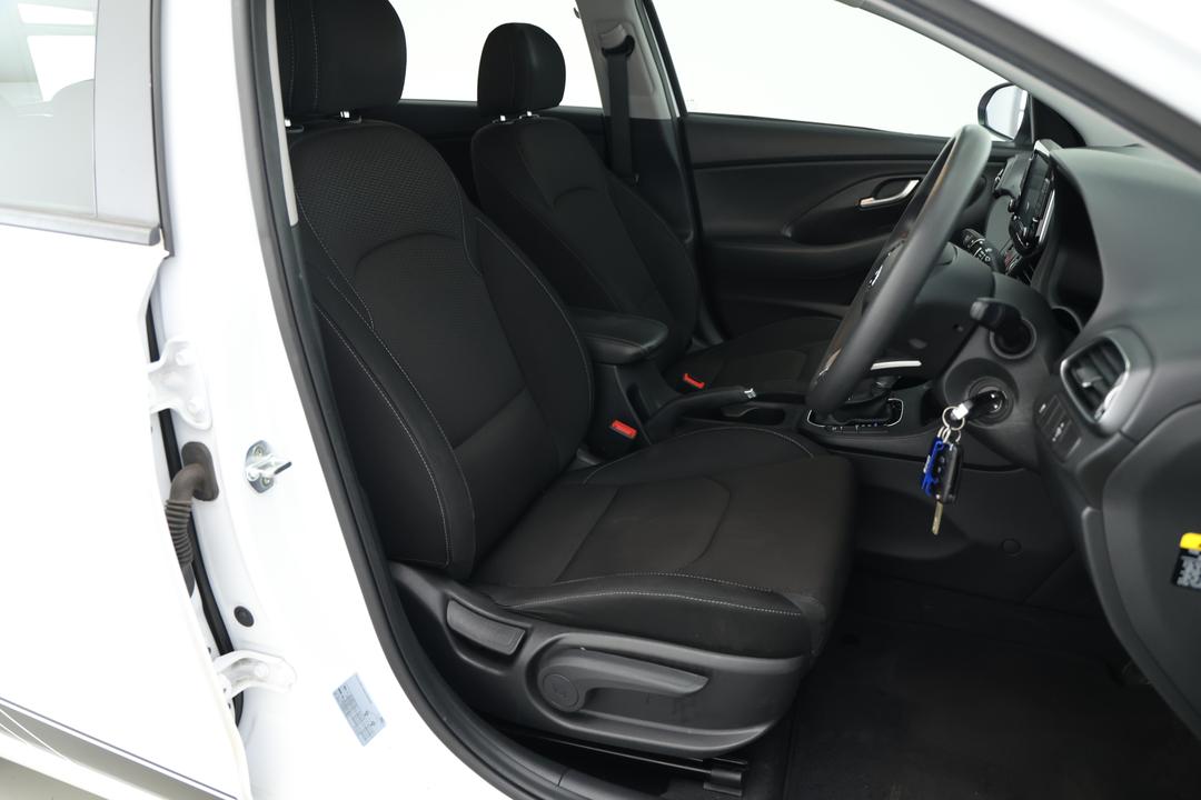2019 Hyundai i30 Go, Automatic, 113383 km, Utility Switches/Buttons