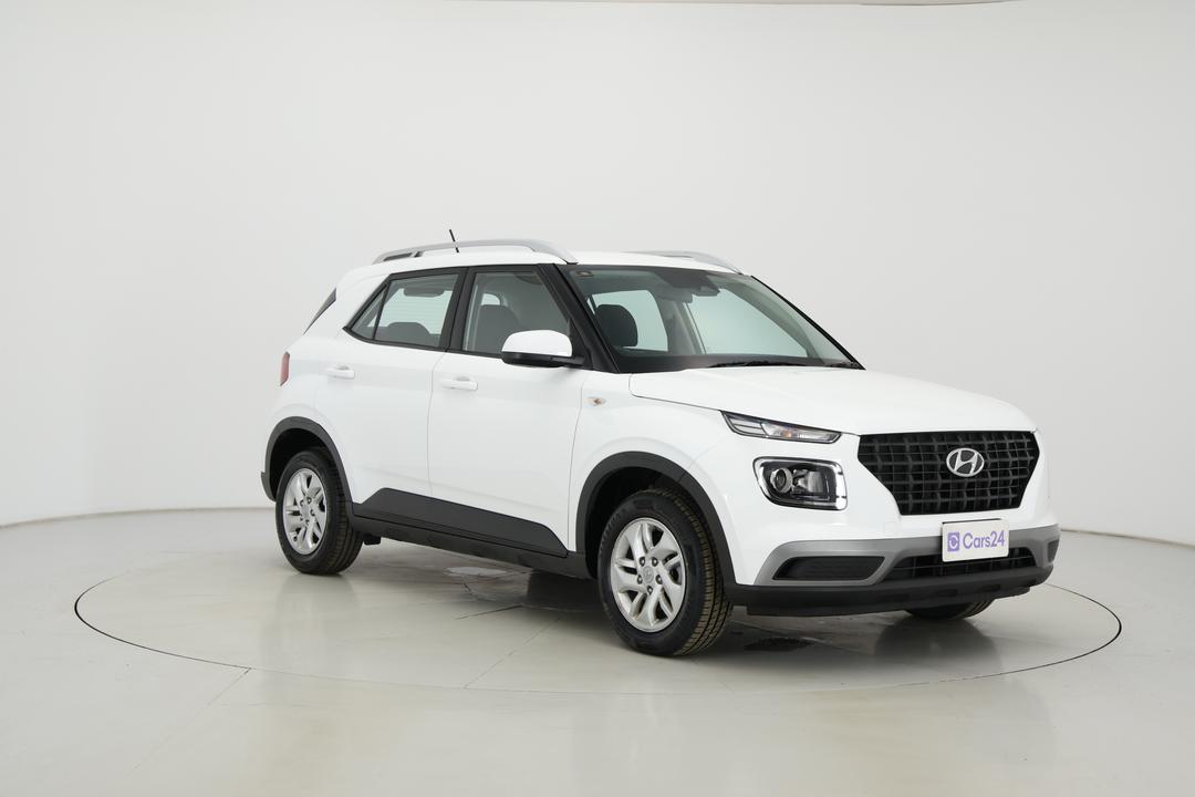 2025 Hyundai Venue Venue, Automatic, 27201 km, Right Front Diagonal (45- Degree) View