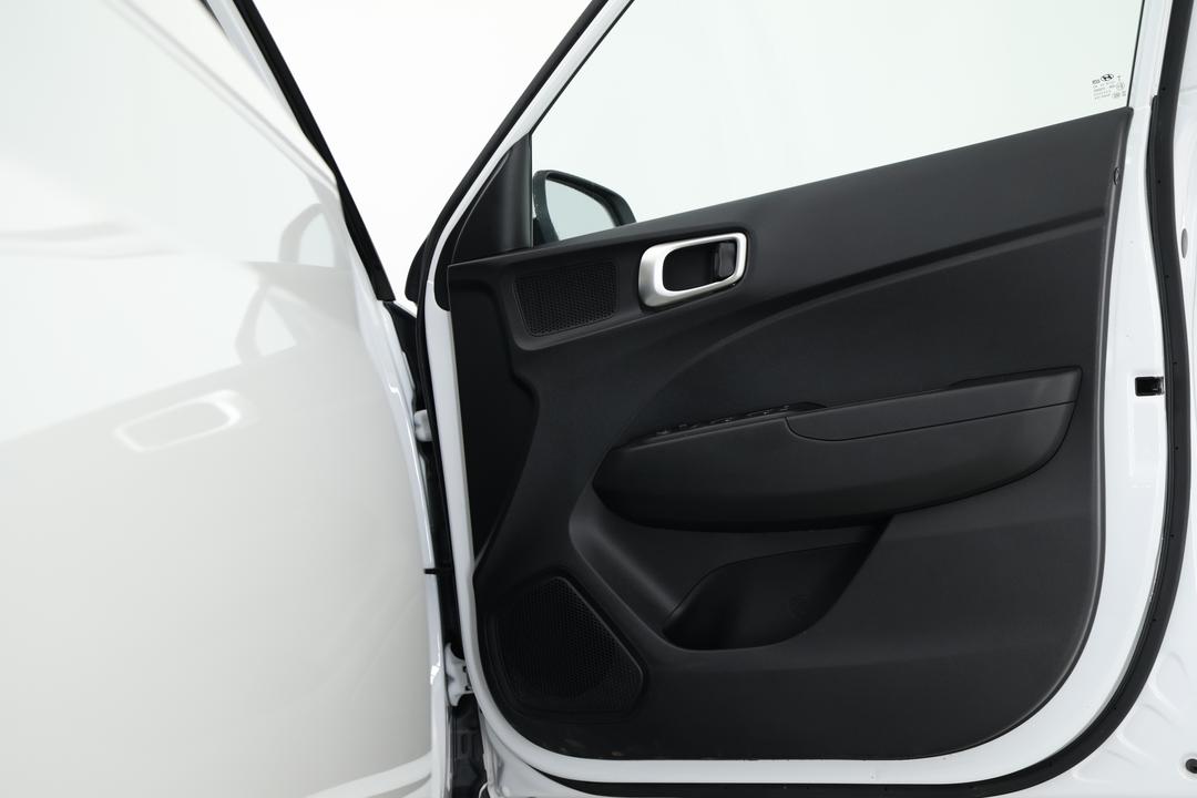 2025 Hyundai Venue Venue, Automatic, 27201 km, Drivers Side Adjustment Panel