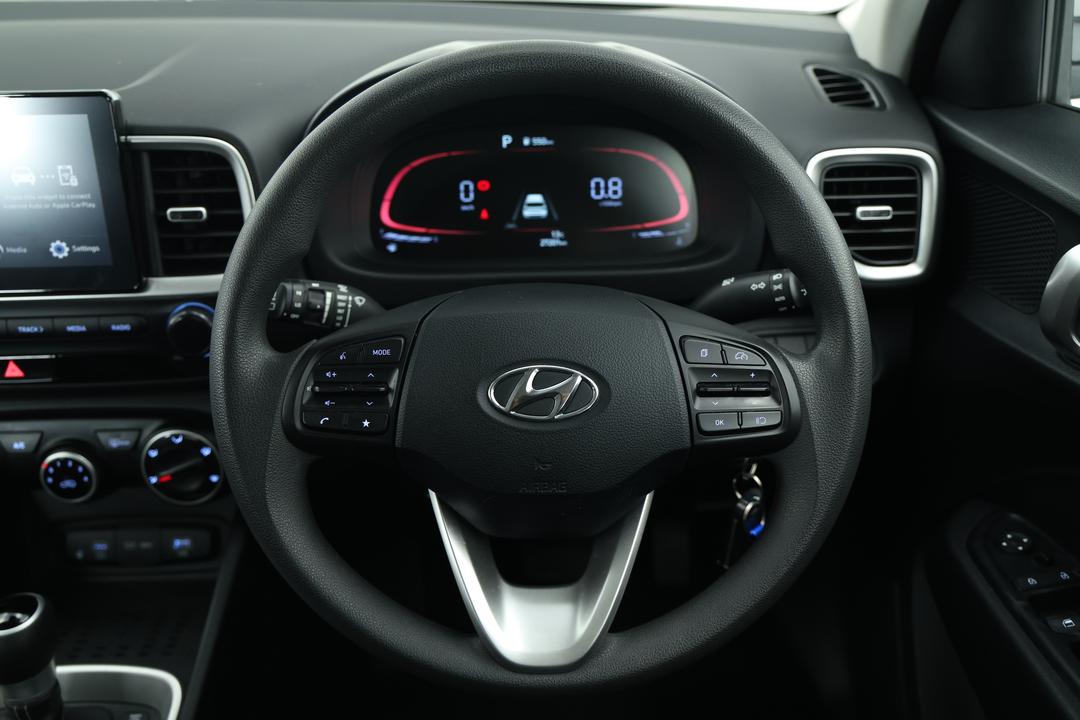 2025 Hyundai Venue Venue, Automatic, 27201 km, Steering Wheel Close-up