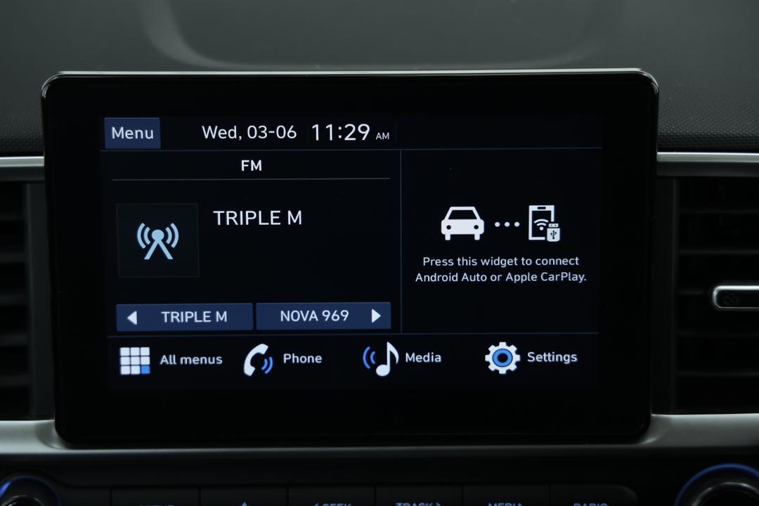 2025 Hyundai Venue Venue, Automatic, 27201 km, Infotainment System