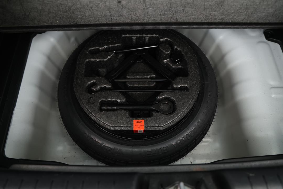 2025 Hyundai Venue Venue, Automatic, 27201 km, Spare Wheel