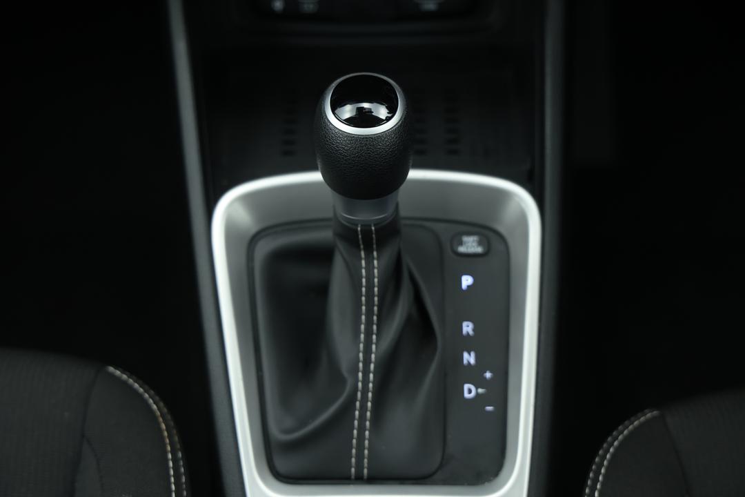 2025 Hyundai Venue Venue, Automatic, 27201 km, Dashboard View