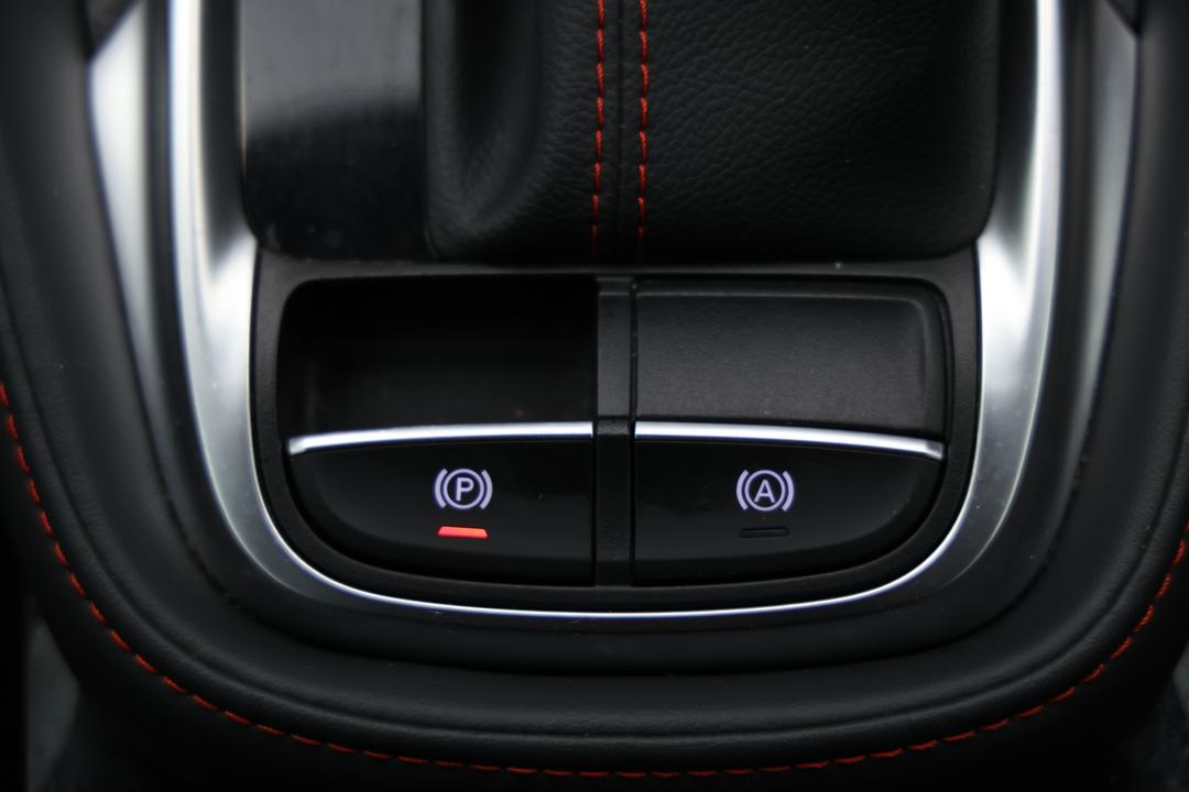 2022 MG Zst Core, Automatic, 26368 km, Handbrake
