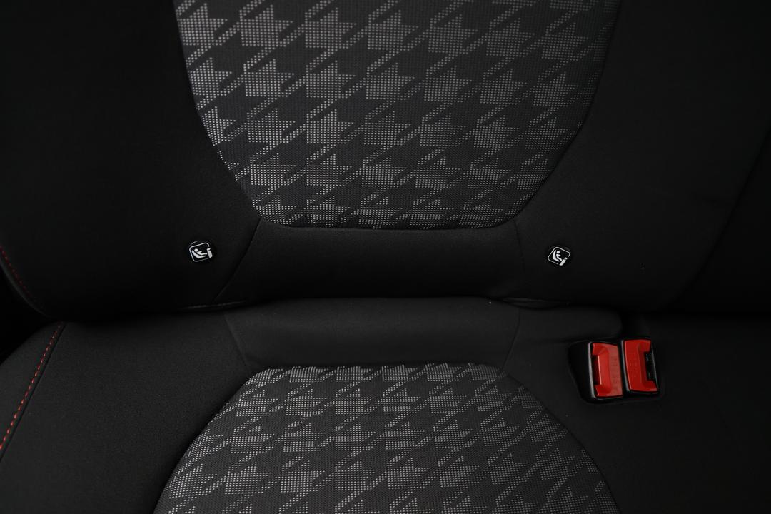 2022 MG Zst Core, Automatic, 26368 km, On-Roof Controls/Sunglass holder