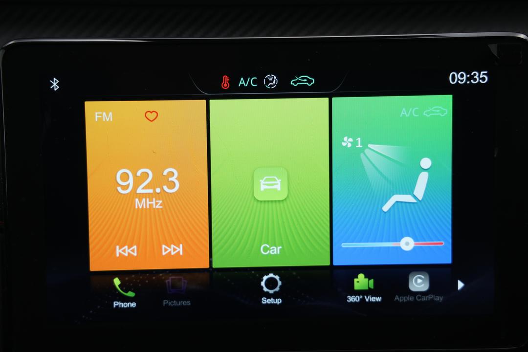 2022 MG Zst Core, Automatic, 26368 km, Infotainment System
