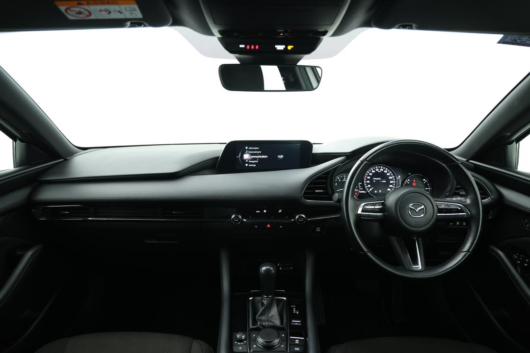 2022 Mazda 3 G20 Evolve, Automatic, 42595 km, Dashboard View