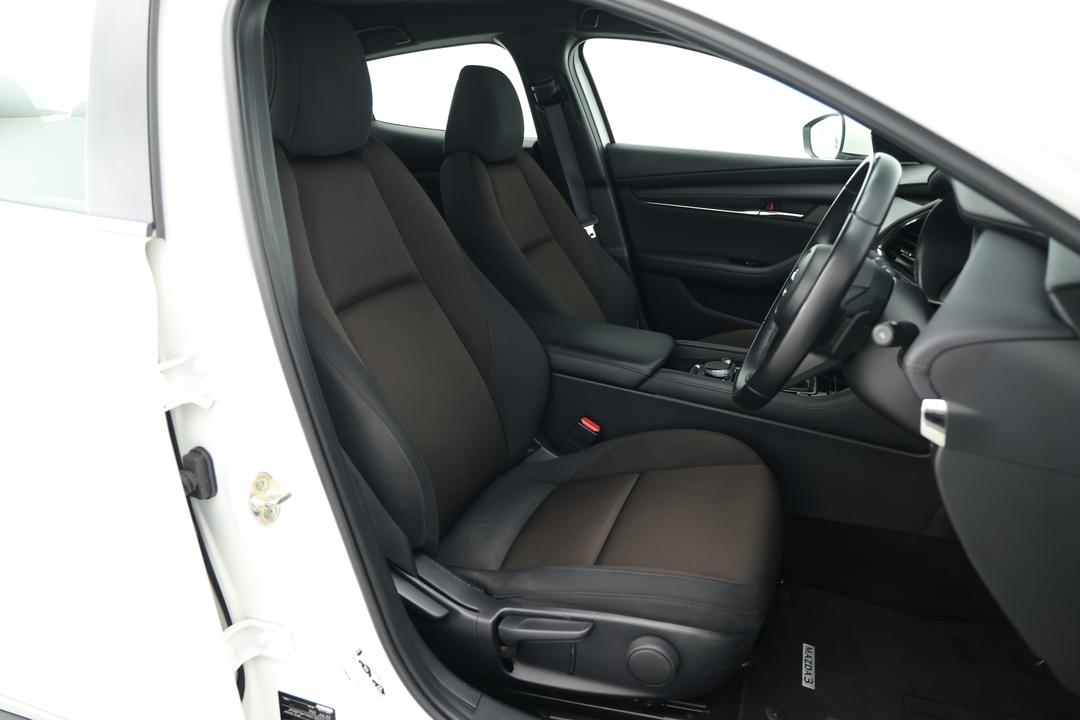 2022 Mazda 3 G20 Evolve, Automatic, 42595 km, Speaker View