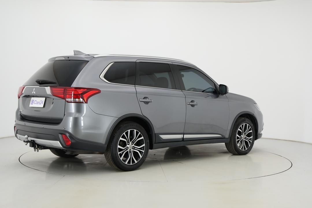 2017 Mitsubishi Outlander Ls Safety Pack (4x2), Automatic, 66075 km, Right Back Diagonal (45- Degree) View