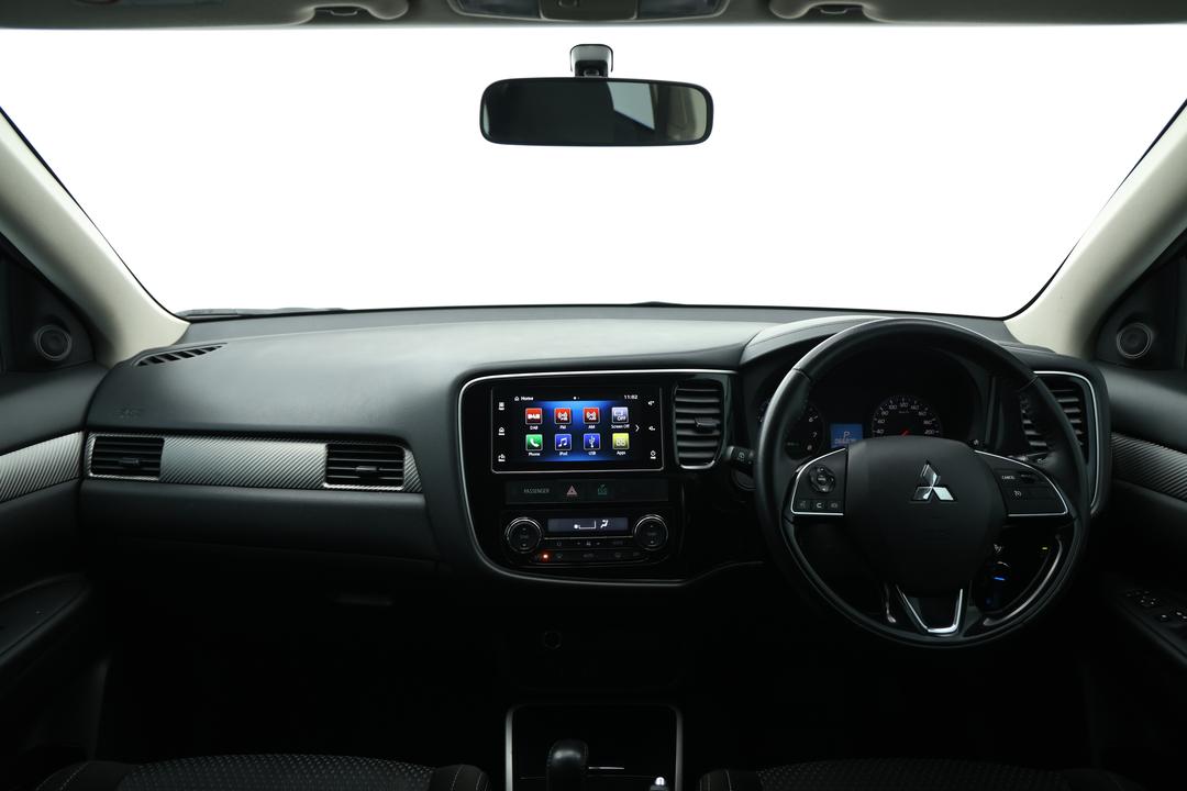 2017 Mitsubishi Outlander Ls Safety Pack (4x2), Automatic, 66075 km, Dashboard View