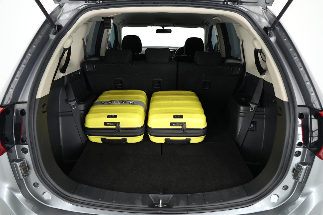 2017 Mitsubishi Outlander Ls Safety Pack (4x2), Automatic, 66075 km, Boot Inside View with Luggage