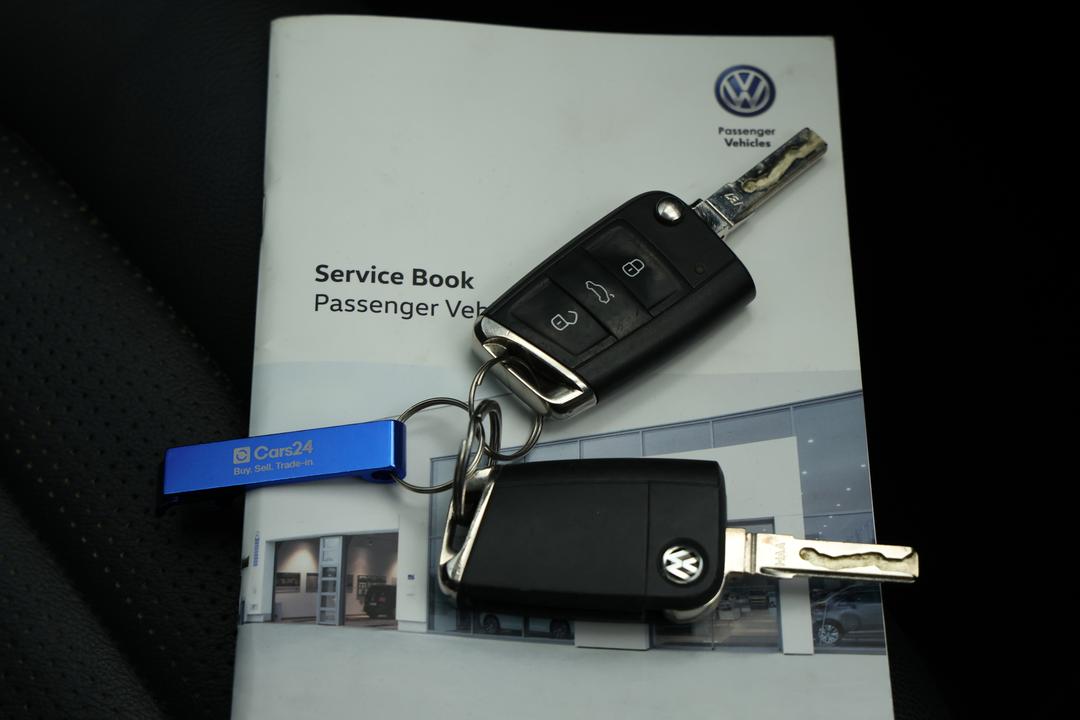 2019 Volkswagen Golf 110 Tsi Highline, Automatic, 67100 km, Third Row Seats