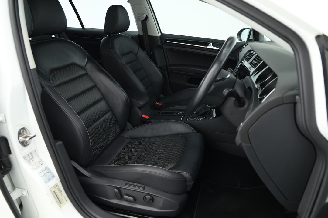 2019 Volkswagen Golf 110 Tsi Highline, Automatic, 67100 km, Drivers Side Door Panel Controls