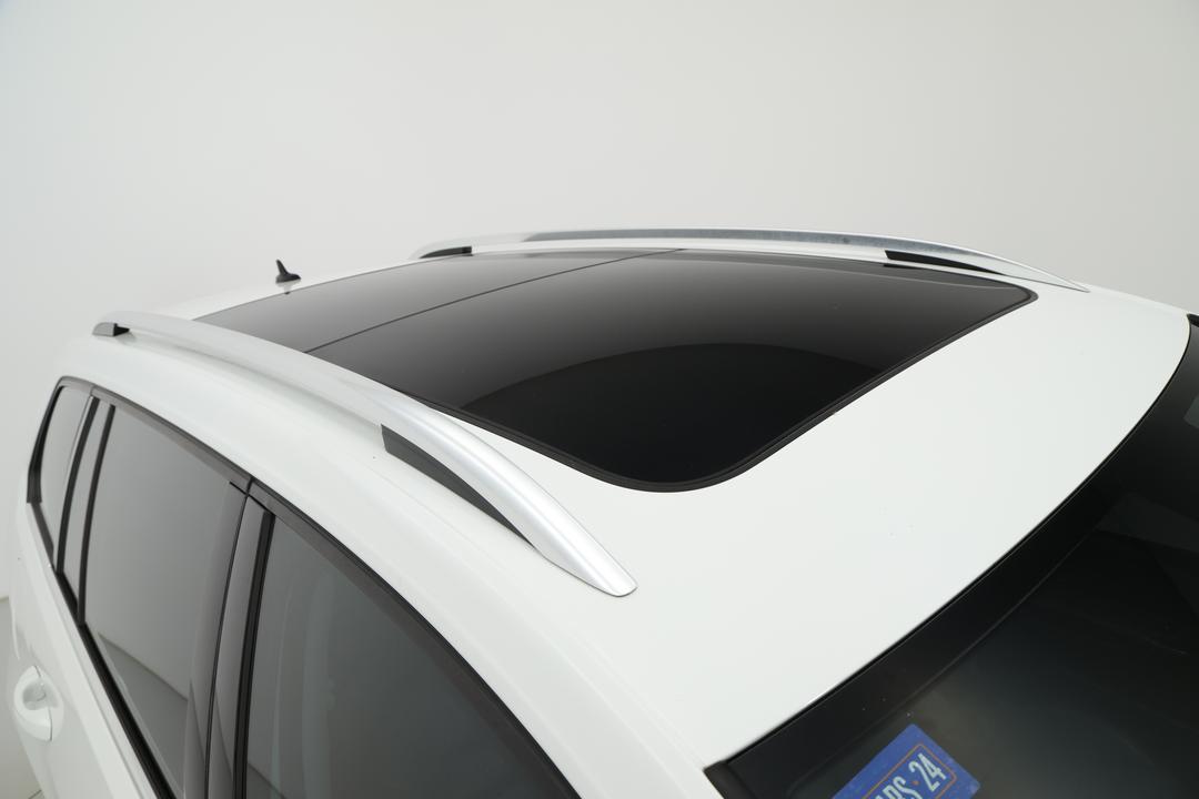 2019 Volkswagen Golf 110 Tsi Highline, Automatic, 67100 km, Roof/Sunroof View