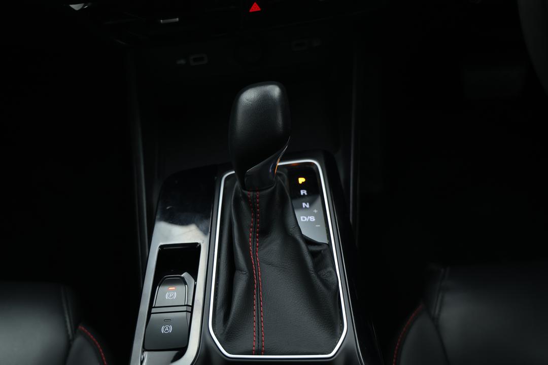 2023 MG Mg5 Vibe, Automatic, 39444 km, Gear Lever 