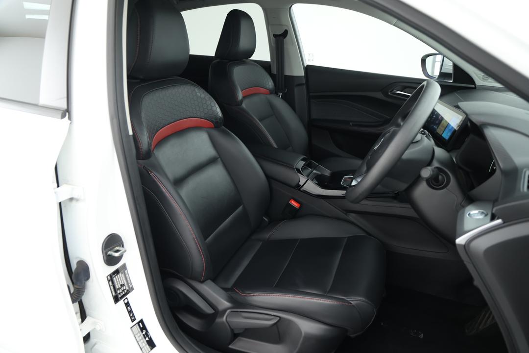 2023 MG Mg5 Vibe, Automatic, 39444 km, Speaker View