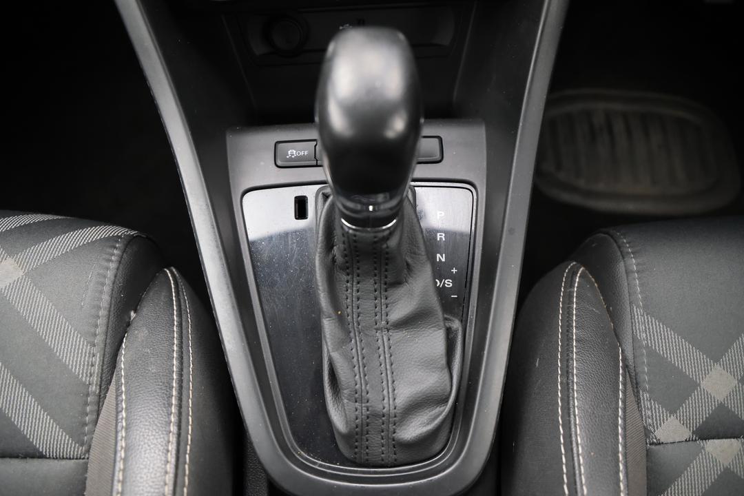 2020 MG Mg3 Auto Excite (with Navigation), Automatic, 51201 km, Gear Lever 