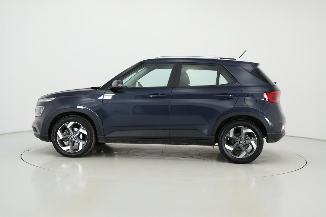 2024 Hyundai Venue Active, Automatic, 16534 km, Left Side View