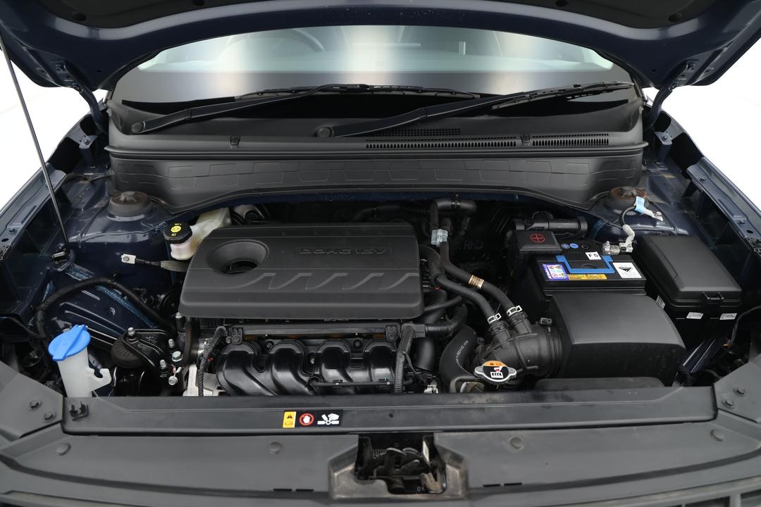 2024 Hyundai Venue Active, Automatic, 16534 km, Open Bonnet (Engine)