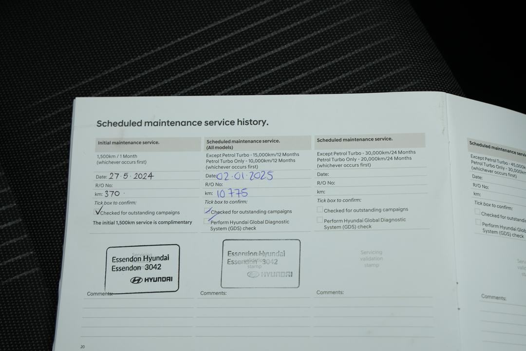2024 Hyundai Venue Active, Automatic, 16534 km, Key Close-up