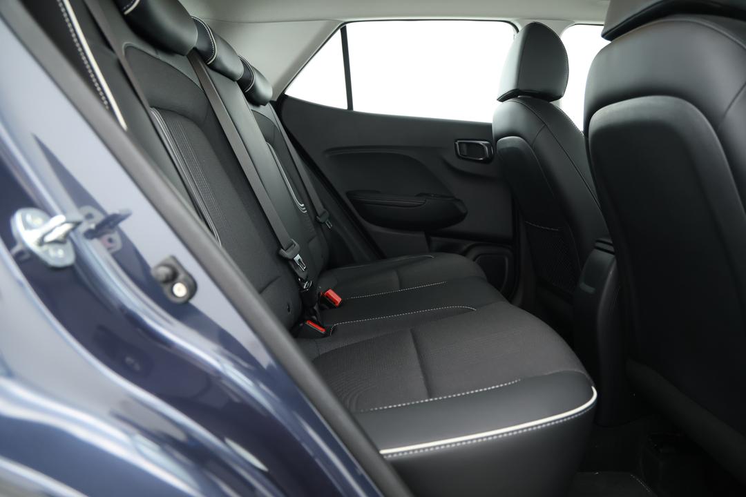 2024 Hyundai Venue Active, Automatic, 16534 km, Right Side Rear Door Cabin View