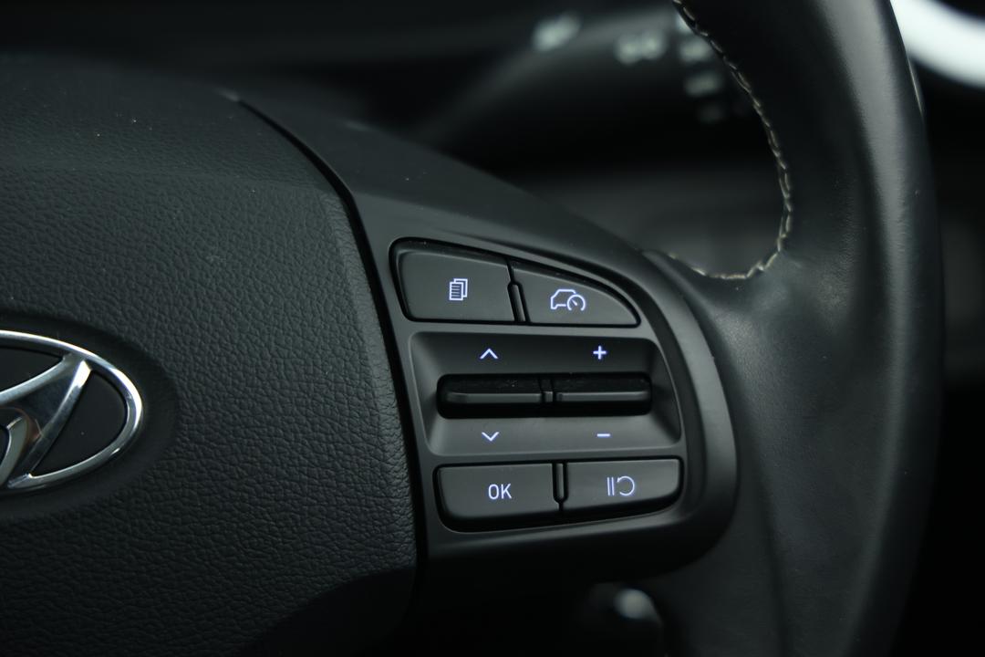 2024 Hyundai Venue Active, Automatic, 16534 km, Cruise Control