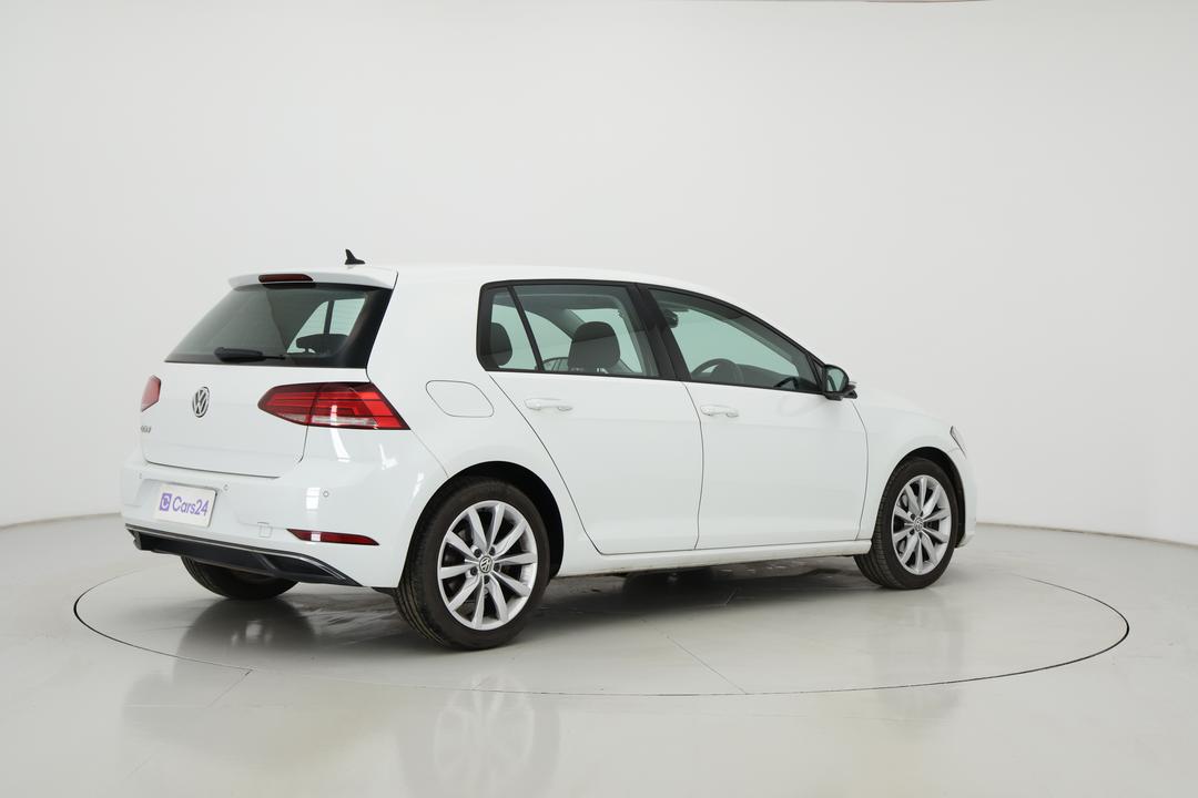 2018 Volkswagen Golf 110 Tsi Comfortline, Automatic, 61622 km, Right Back Diagonal (45- Degree) View
