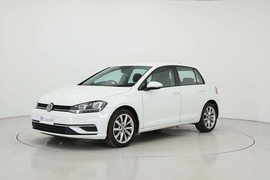 2018 Volkswagen Golf 110 Tsi Comfortline, Automatic, 61622 km, Left Front Diagonal (45- Degree) View