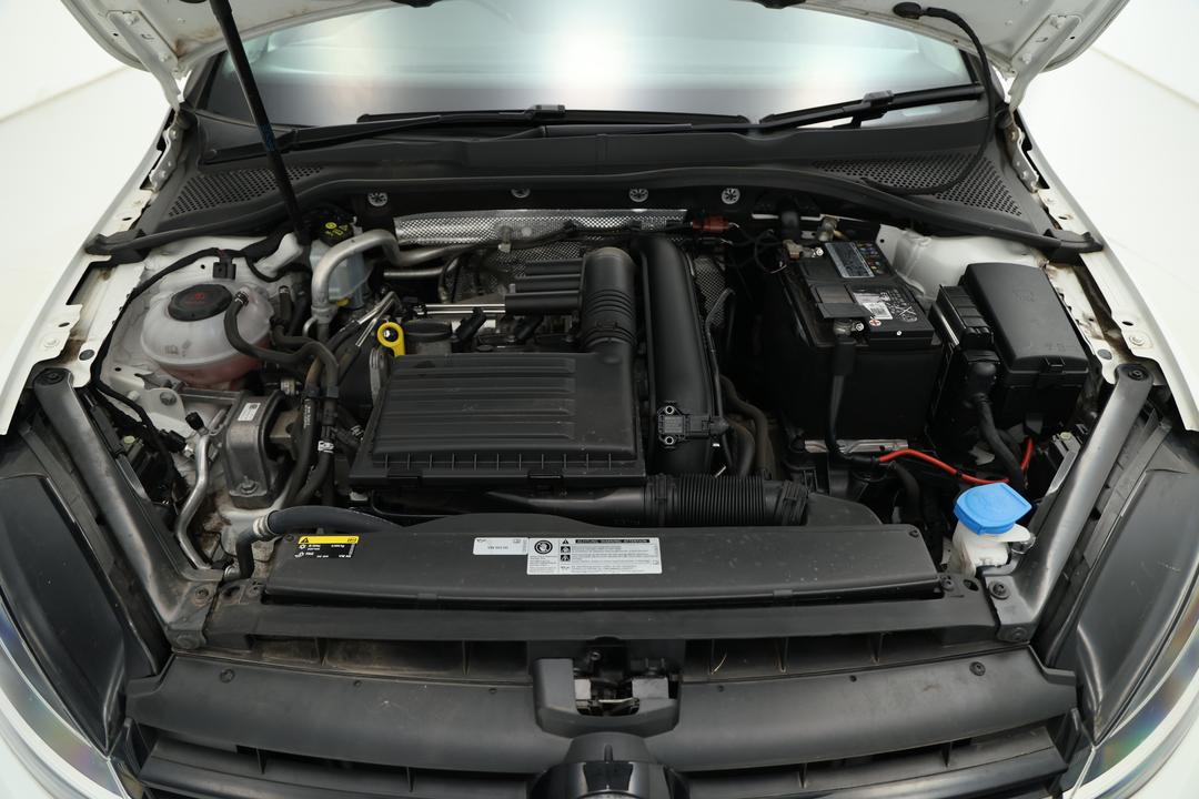2018 Volkswagen Golf 110 Tsi Comfortline, Automatic, 61622 km, Open Bonnet (Engine)