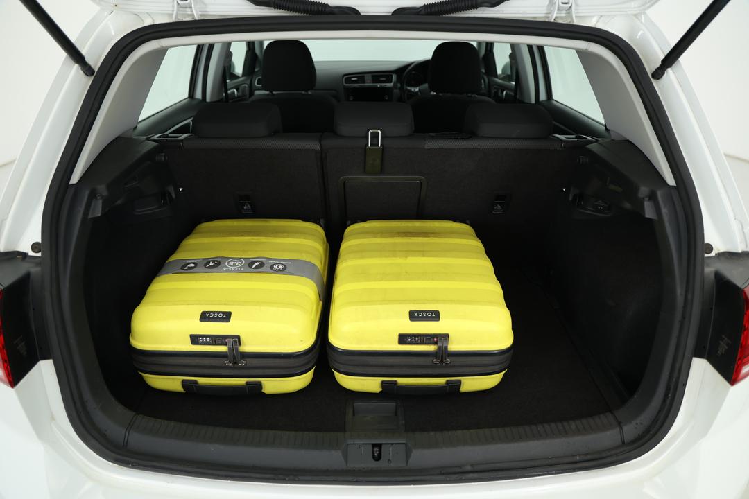 2018 Volkswagen Golf 110 Tsi Comfortline, Automatic, 61622 km, Boot Inside View with Luggage