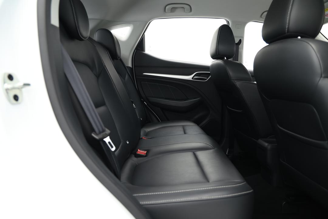 2023 MG ZS Excite, Automatic, 33704 km, Right Side Rear Door Cabin View