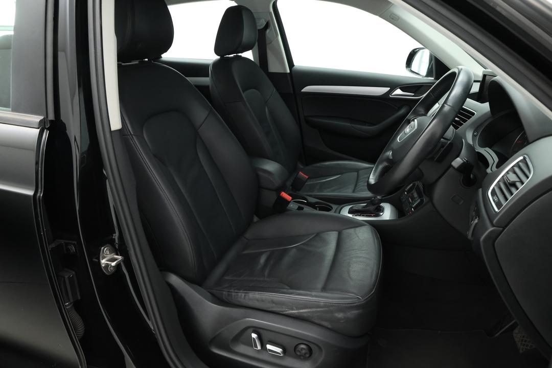 2017 Audi Q3 1.4 Tfsi (110kw), Automatic, 89829 km, Drivers Side Door Panel Controls