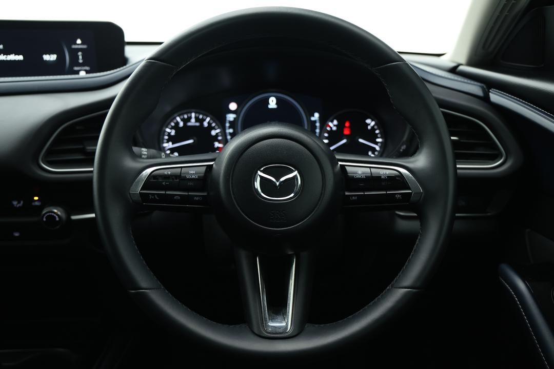 2023 Mazda CX-30 G20 Pure (FWD), Automatic, 36490 km, Steering Wheel Close-up