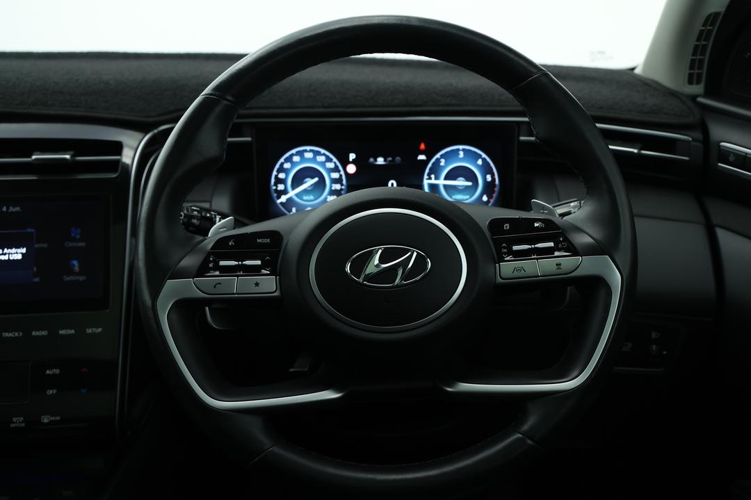 2022 Hyundai Tucson Highlander (AWD), Automatic, 65358 km, Steering Wheel Close-up