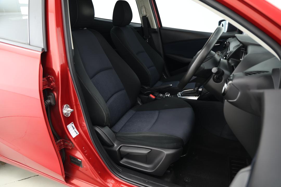 2016 Mazda 2 Maxx, Automatic, 123123 km, Right Side Front Door Cabin View