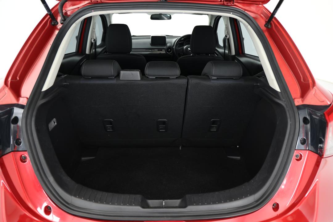 2016 Mazda 2 Maxx, Automatic, 123123 km, Boot Inside View