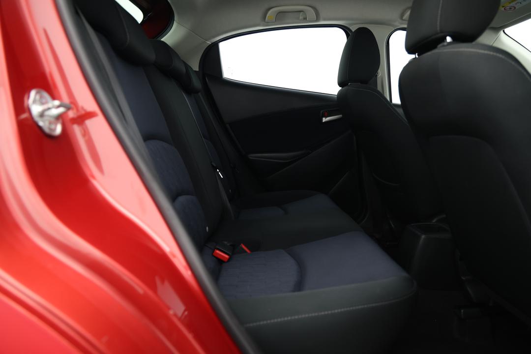 2016 Mazda 2 Maxx, Automatic, 123123 km, Right Side Rear Door Cabin View