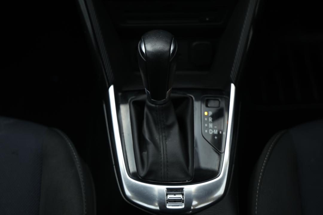2016 Mazda 2 Maxx, Automatic, 123123 km, Gear Lever 