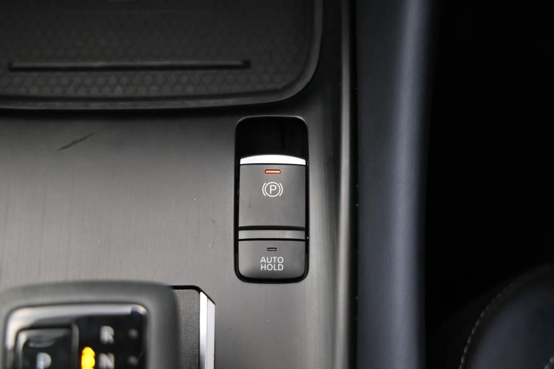 2024 Nissan Qashqai St-l, Automatic, 11132 km, Handbrake
